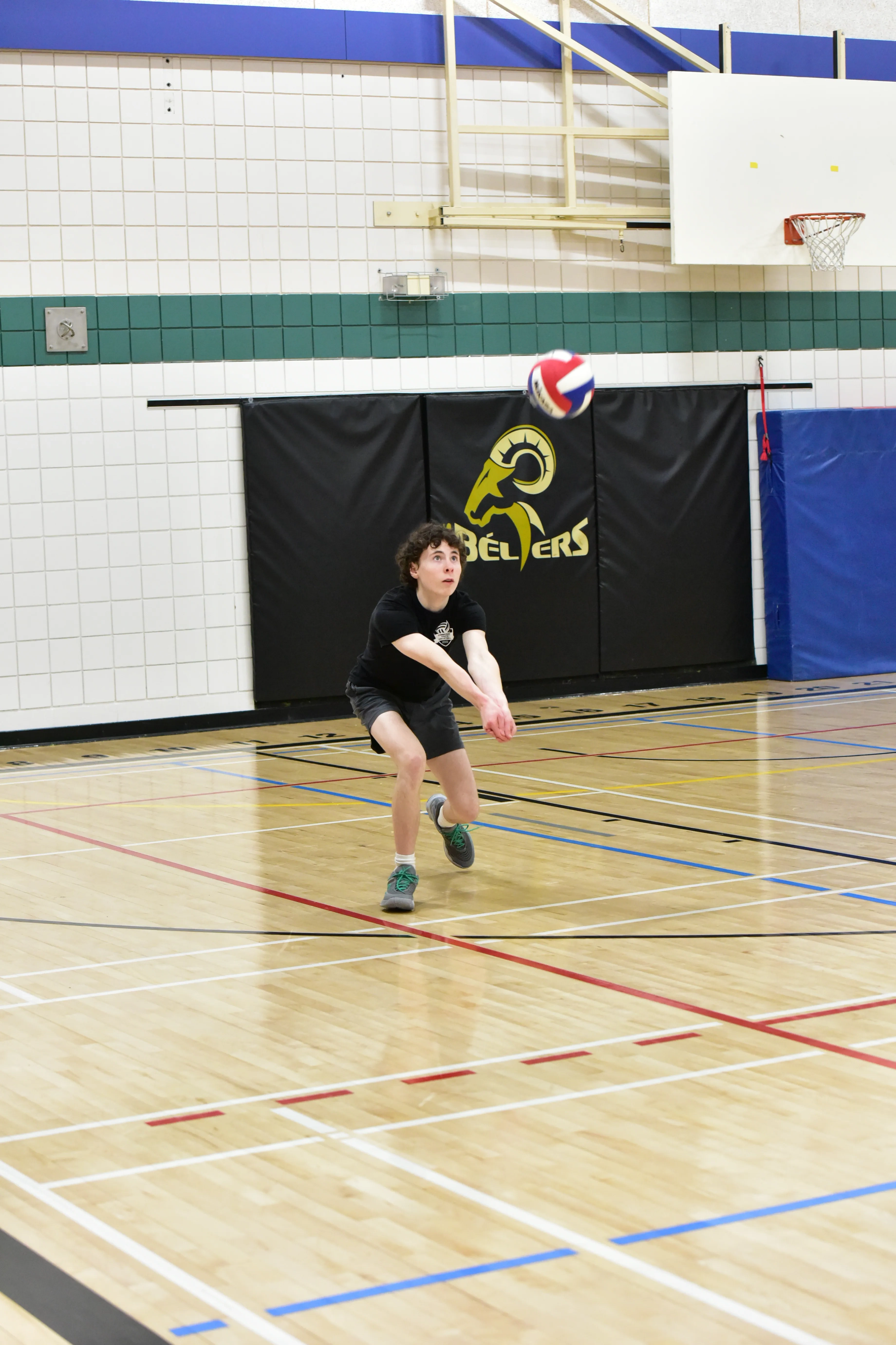 Volleyball passing drill at Sky Volleyball gym
